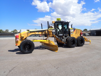 CAT 140M GRADERS